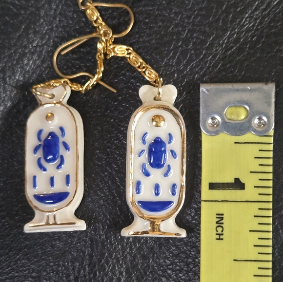 Porcelain & gold vintage Egyptian Cartouche Scarab art earrings - Picture 4 of 6